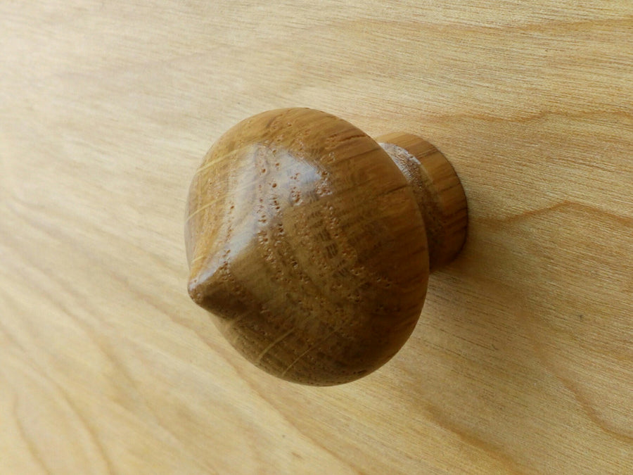 Round Spade Shape White Oak Wood Cabinet Knob